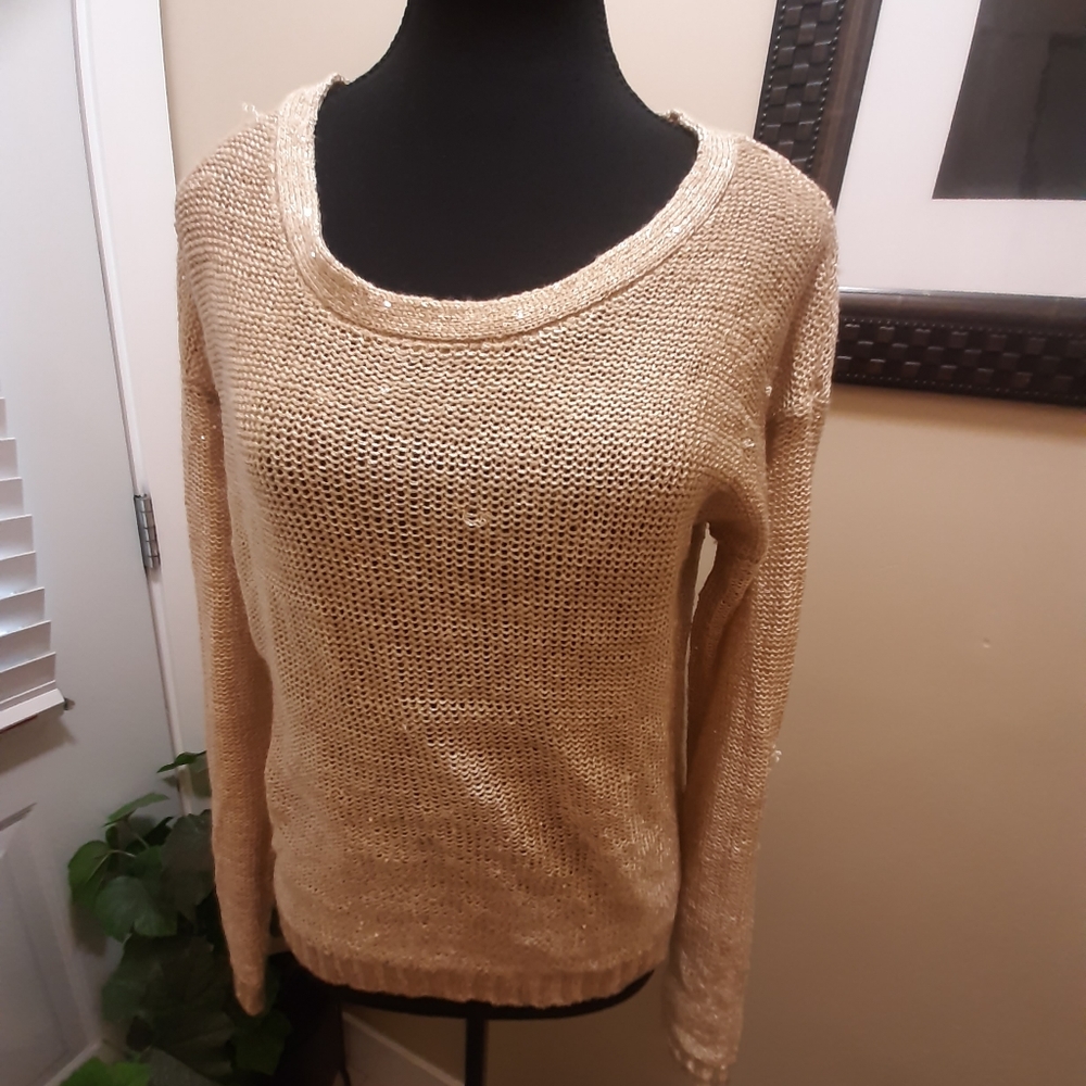 Sweater - Picture 6 of 8